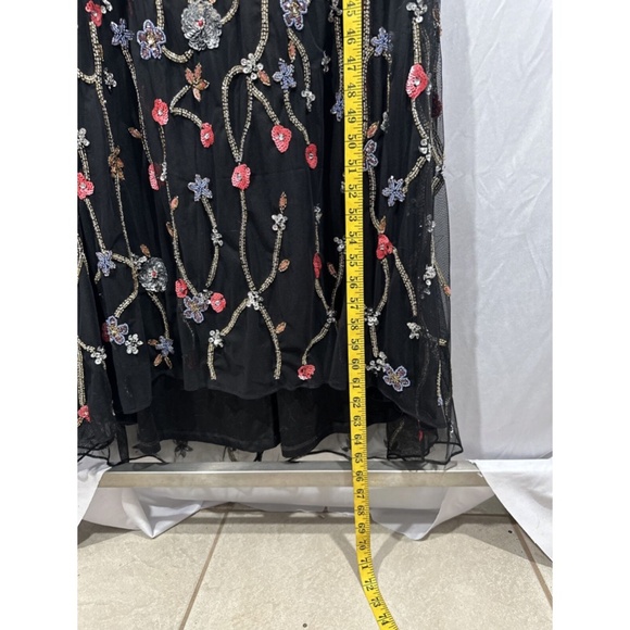 NWT $598 Mac Duggal [PLUS 18W ] Embellished Flutter Cap Sleeve V Neck Gown G1580 - Picture 7 of 15